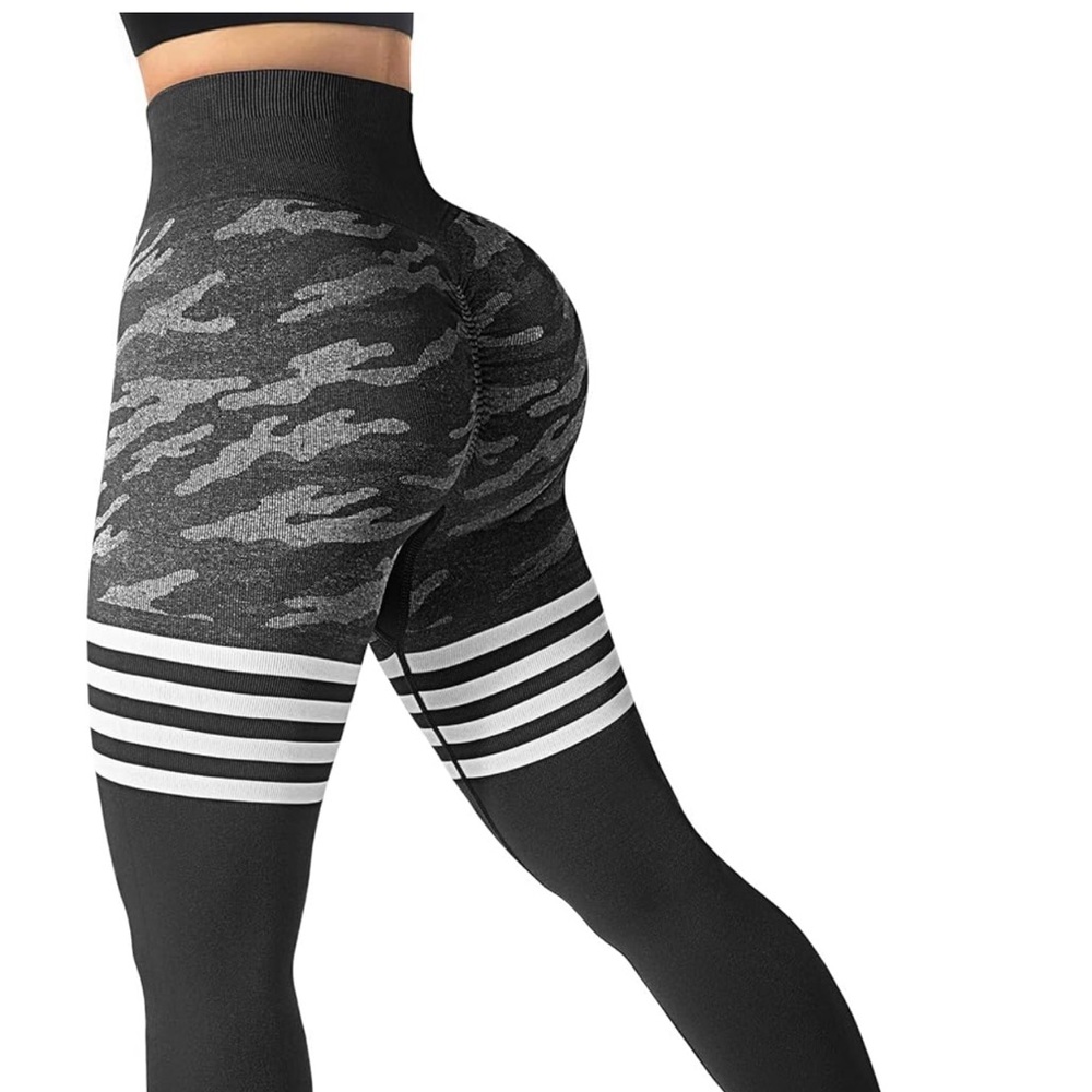 Women Stripped Exercising Leggings with Roached back.